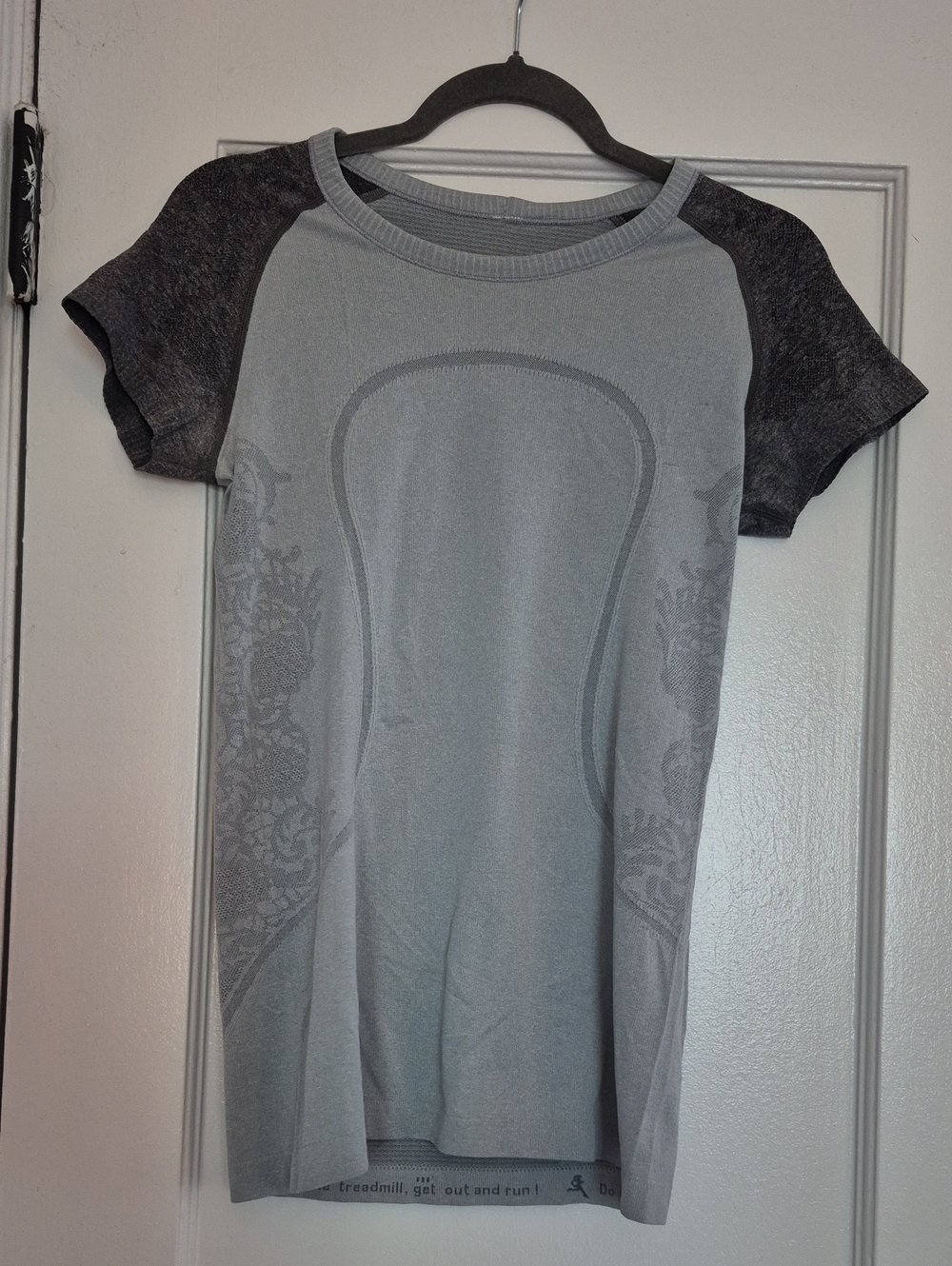 Lululemon Swiftly Tech Short Sleeve Top Floral Gray